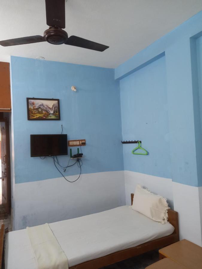 Parisha Residency- Temple Side Hotel จิตัมพรัม ภายนอก รูปภาพ